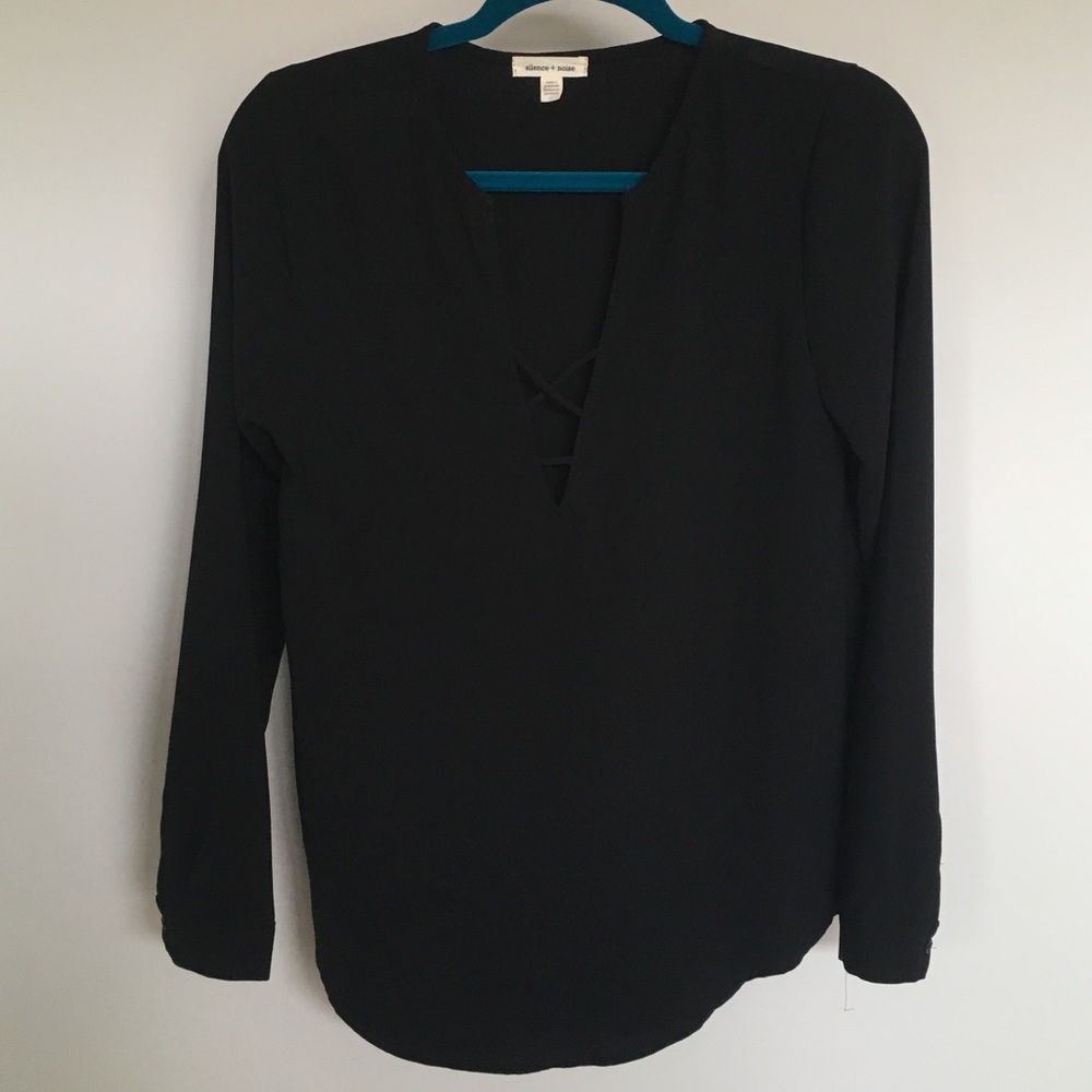 UO Silence + Noise Josephine Blouse - Picture 3 of 7